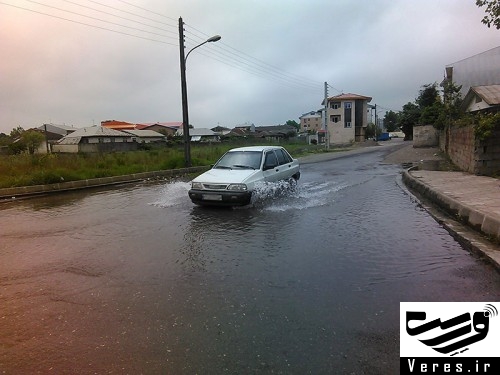آبگرفتگی خیابان مطهری شهر شفت در تقاطع امام حسن مجتبی
