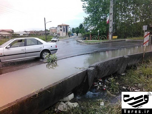 آبگرفتگی خیابان مطهری شهر شفت در تقاطع امام حسن مجتبی