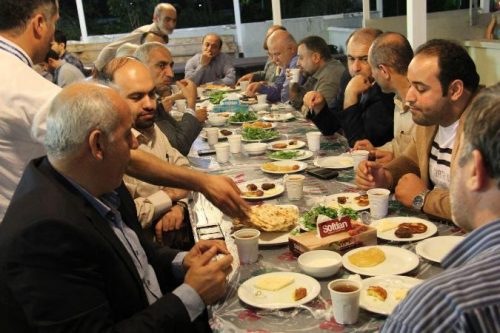 افطاری اعتدال گرایان (11)