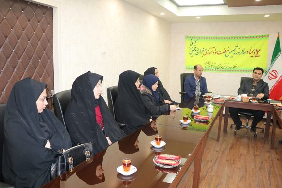 دیدار فرماندار شفت با آموزگاران نهضت سواد آموزی