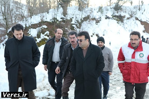 عملیات برفروبی در روستای مژدهه شهرستان شفت