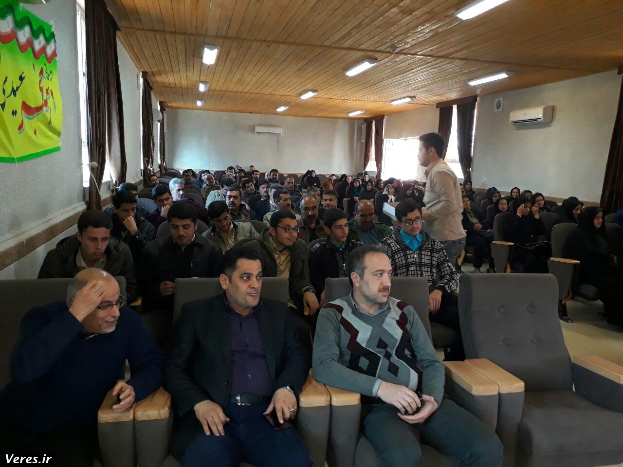 همایش فصلی اولیای دانش آموزان دبیرستان شهید مطهری شفت