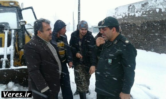 مشارکت مردم جیرده برای بازماندن راه های مرکز دهستان