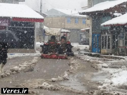 مشارکت مردم جیرده برای بازماندن راه های مرکز دهستان