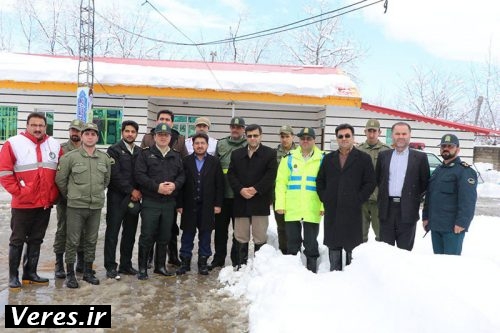 بارش برف و حضور فرماندار شفت و مسوولین شهرستان در شالما