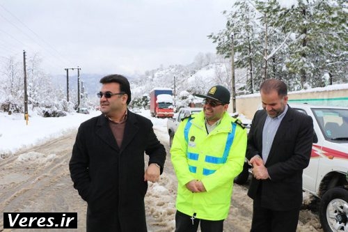 بارش برف و حضور فرماندار شفت و مسوولین شهرستان در نصیرمحله