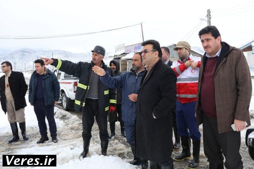 بارش برف و حضور فرماندار شفت و مسوولین شهرستان در نصیرمحله