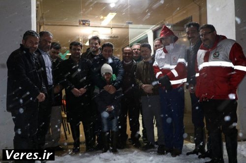 بارش برف و حضور فرماندار شفت و مسوولین شهرستان در احمدسرگوراب