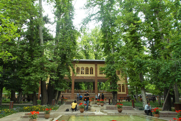 ملاک ده‌ونک؛ مستوفی 8 ساله دربار ناصرالدین شاه
