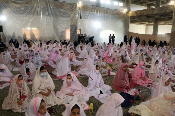 جشن تکلیف دانش آموزان دختر در شفت