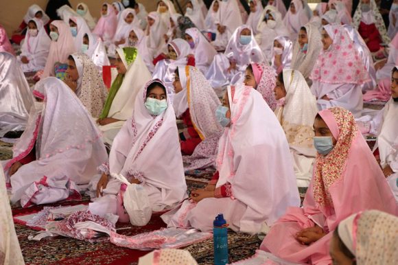 جشن تکلیف دانش آموزان دختر در شفت