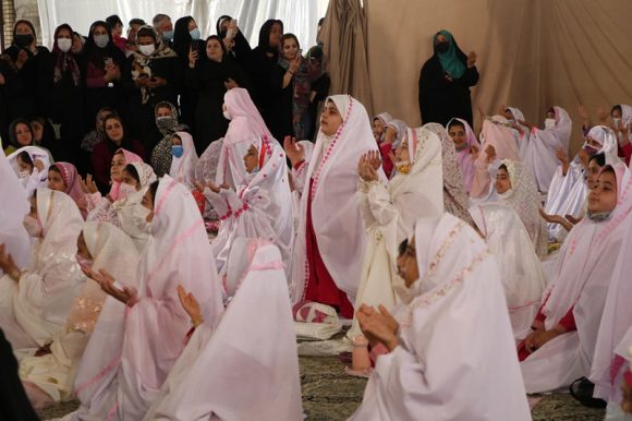 جشن تکلیف دانش آموزان دختر در شفت