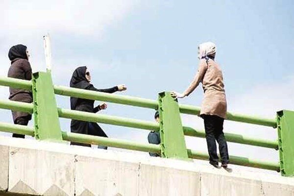 نشانه‌هایی که خبر از قصد خودکشی دیگران می‌دهد