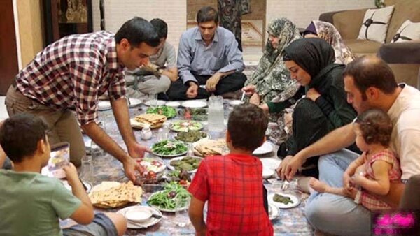 غذا خوردن با اعضای خانواده چه تاثیری بر سلامتی دارد؟