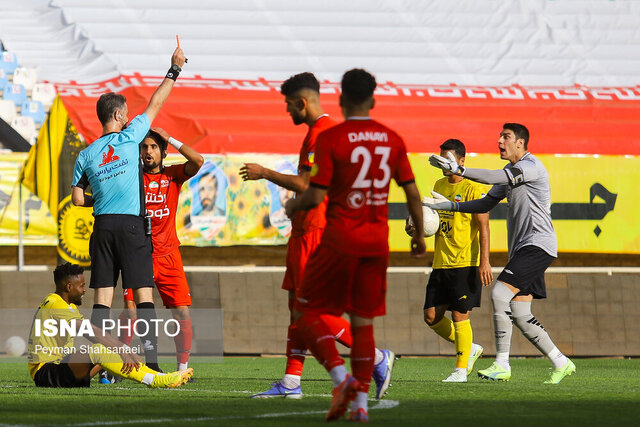 تصاویر منتخب هفته دهم لیگ برتر؛ خشم و جنون