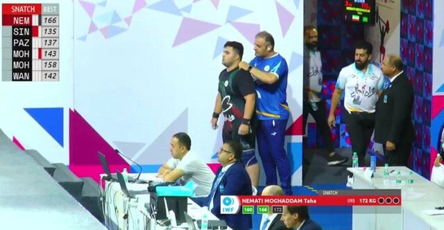 پسران وزنه‌بردار طلاها را درو کردند/ رییس و نایب‌رییس در نقش مربی!