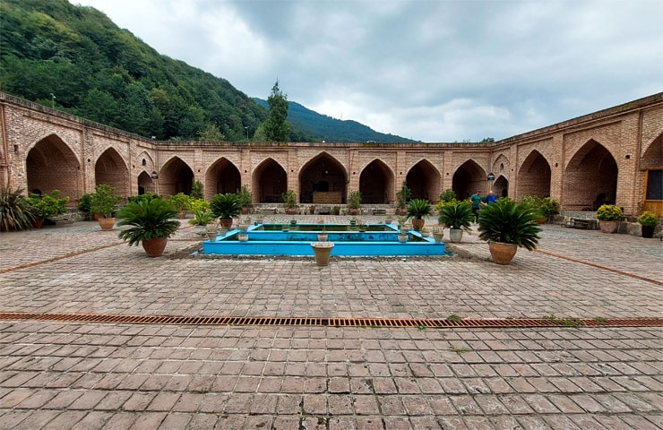 کاروانسرای شاه عباسی رشت در دوره صفویه