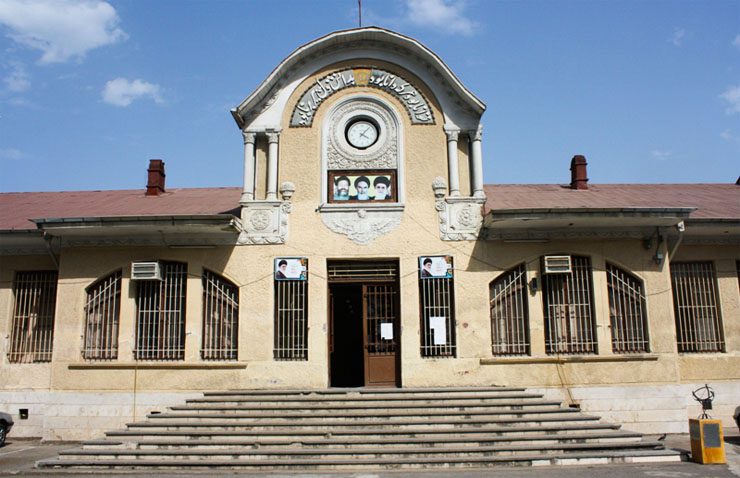 مدرسه شاهپور رشت